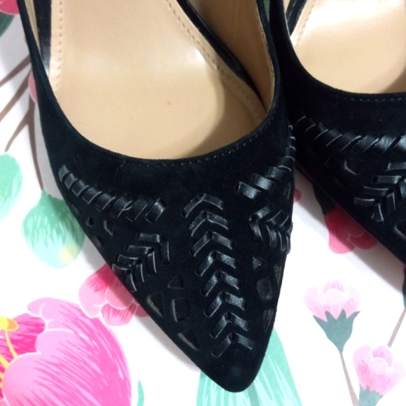 SOLD!!!Vintage Saks fifth avenue black suede pumps - Picture 13 of 14